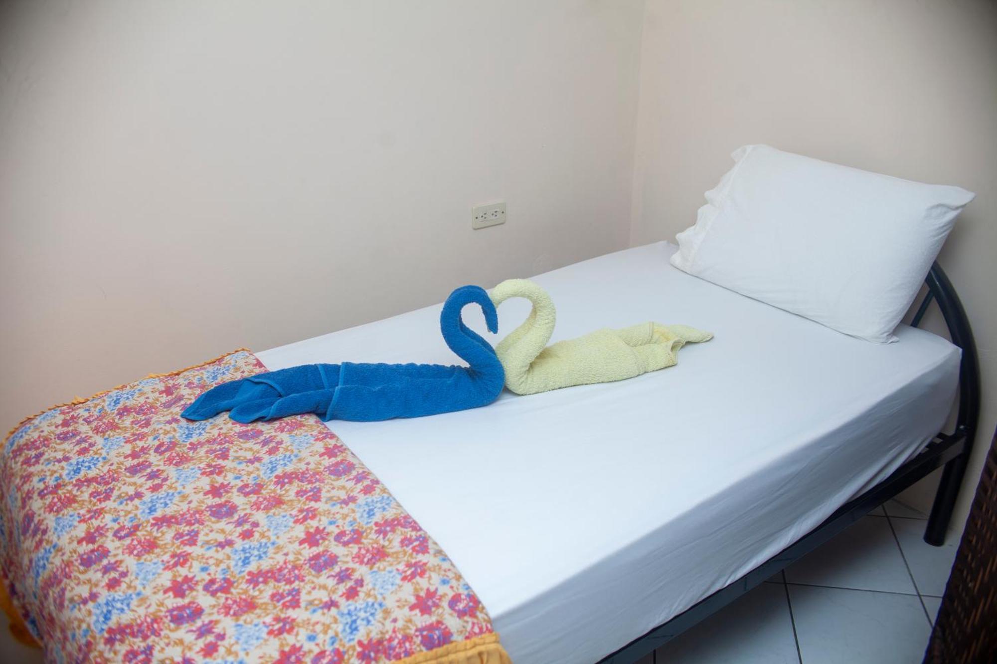 Apartamento Daly 3 Guápiles Eksteriør bilde